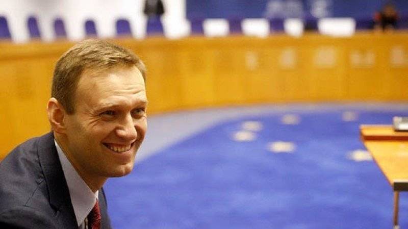Шайка Навального за год отмыла больше миллиарда рублей от зарубежных спонсоров