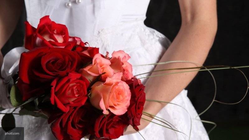 Мать жениха осудили в Сети из-за желания "потеснить" невестку на свадьбе