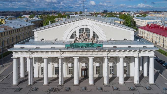 В здании Биржи хотят открыть Музей геральдики в 2022 году
