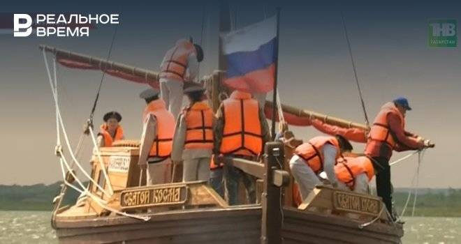 В Свияжске впервые прошел фестиваль «Народная лодка» — видео