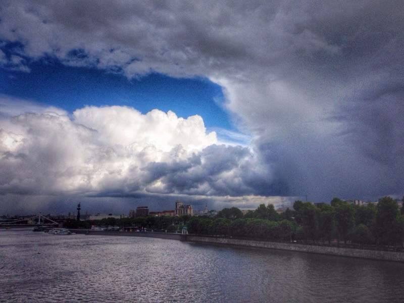 Гисметео, прогноз погоды на 10 дней: синоптики объяснили аномальную погоду в России этим летом