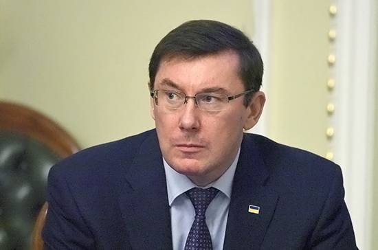 Суд Киева открыл дело о запрете генпрокурору Украины выезжать из страны