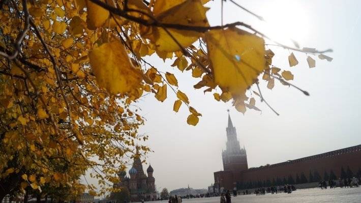 Синоптики пообещали москвичам теплую осень