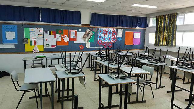 Израильские учителя угрожают сорвать начало учебного года