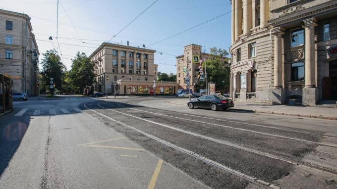 В Выборгском районе возобновили движение после ремонта трамвайных путей