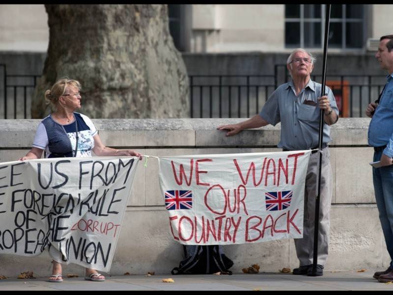 Англия пустит три миллиона фунтов на помощь британцам в ЕС