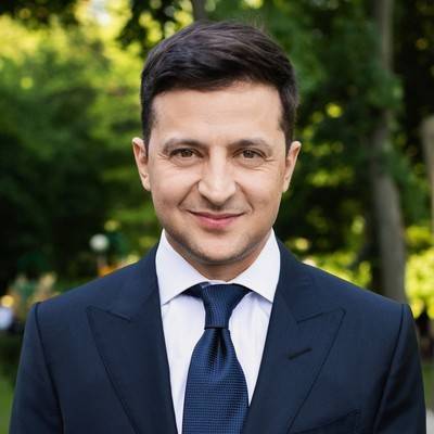 Зеленский критически оценивает свои первые 100 дней на посту президента