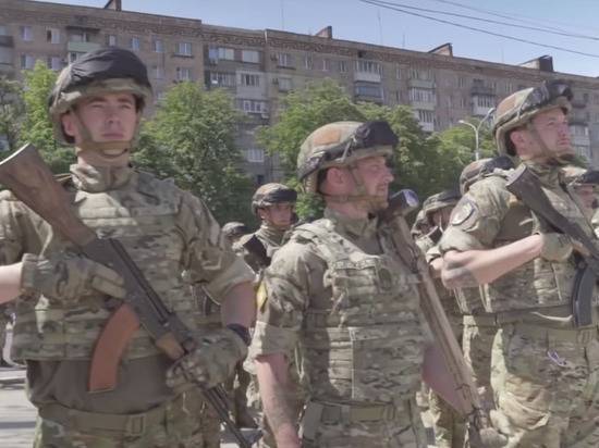 Боевики нацбатальона «Азов» захватили в плен военных ДНР