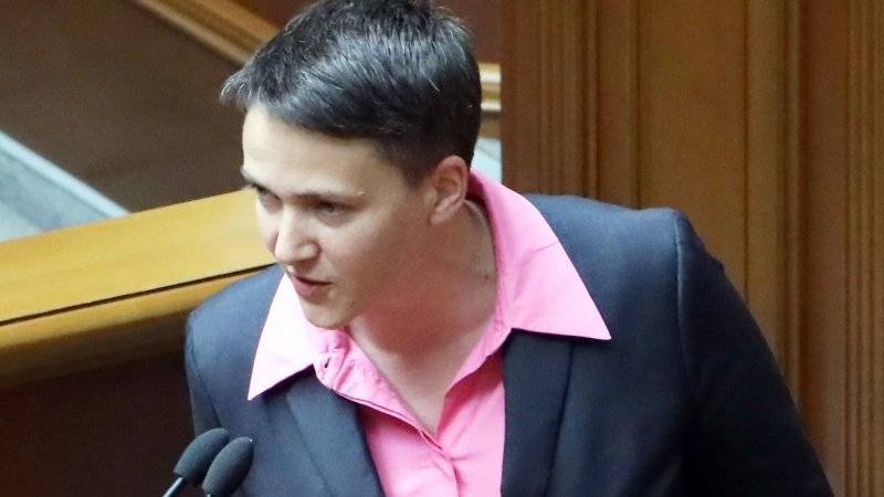 Неизбранная Савченко неожиданно явилась в Раду грозить новым депутатам