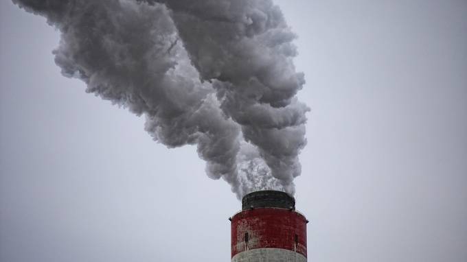 Синоптики объявили об опасности загрязнения атмосферы в Петербурге в субботу