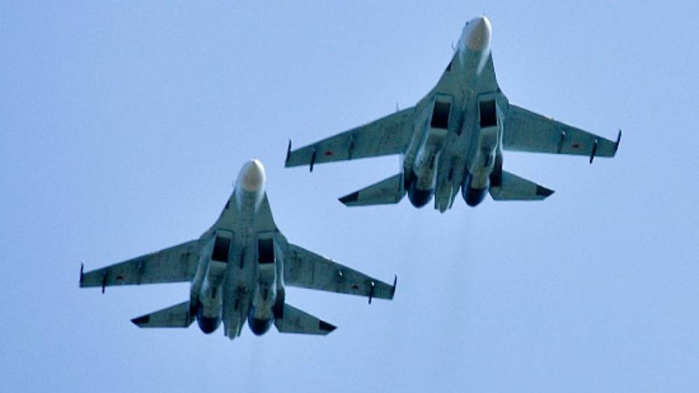 Разведку вдоль границ России вели 27 летательных аппаратов
