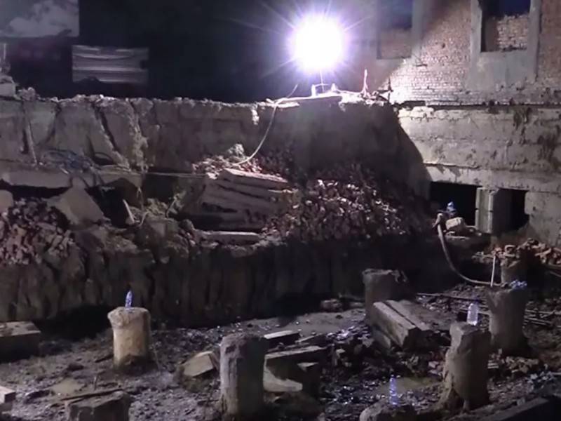 Врачи оценили состояние пострадавшего при обрушении стены в Новосибирске