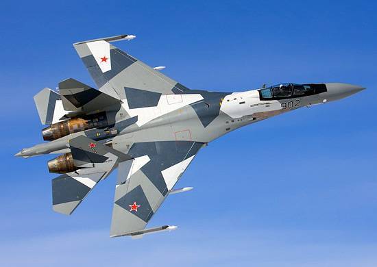 Пилотажные группы ВКС России продемонстрировали маневры воздушного боя на МАКС-2019