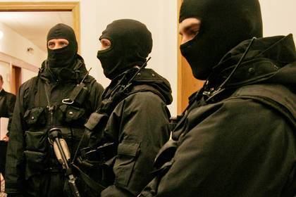 Силовики пришли с обысками на национальное телевидение Украины