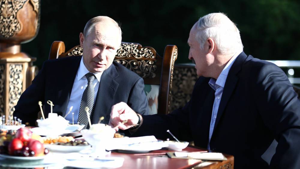 Путин телеграммой поздравил Лукашенко с 65-летием
