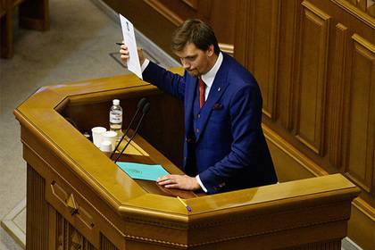 Новый премьер Украины объяснил сохранение поста за Аваковым