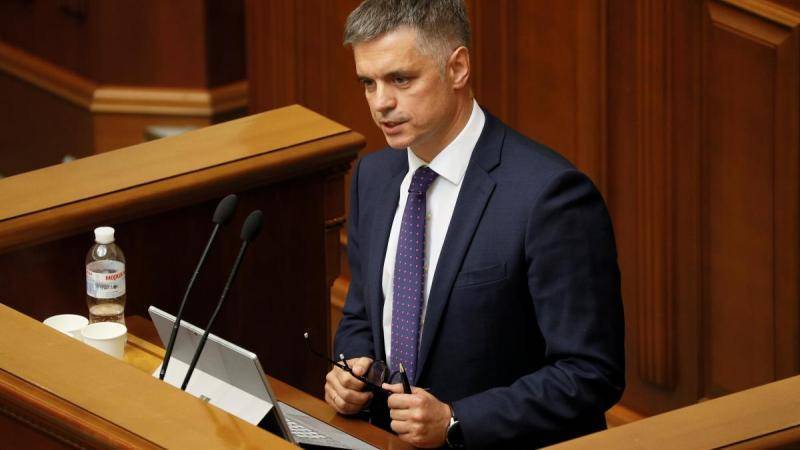 Новый глава МИД Украины пообещал скорый мир – но умолчал об особом статусе Донбасса и допустил отмену «Минска»
