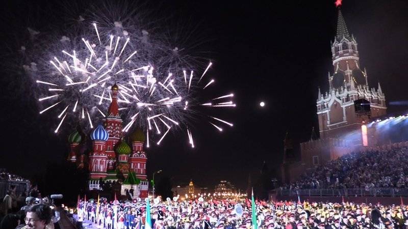 Мэрия Москвы анонсировала праздничный салют в День города