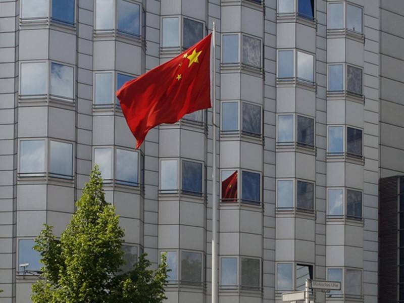 Китайский посол осудил вмешательство США в отношения КНР и Украины