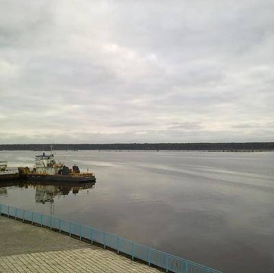 Медведев: штрафы за несанкционированный сброс сточных вод в водоемы нужно ужесточить