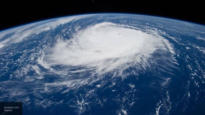 Надвигающийся на США ураган усилился до четвертой степени из пяти возможных