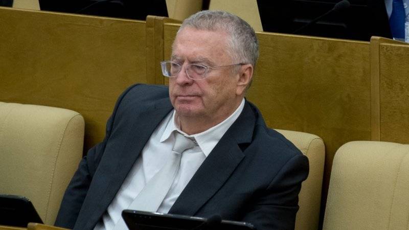 Жириновский предложил запретить в Москве ларьки с шаурмой