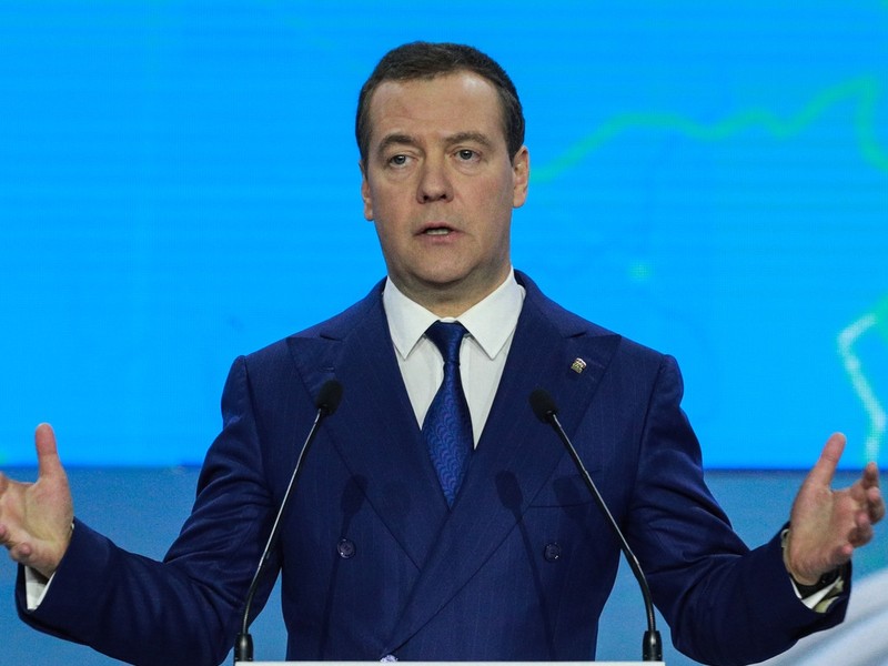 Медведев обещал углубить и расширить программу расселения аварийного жилья