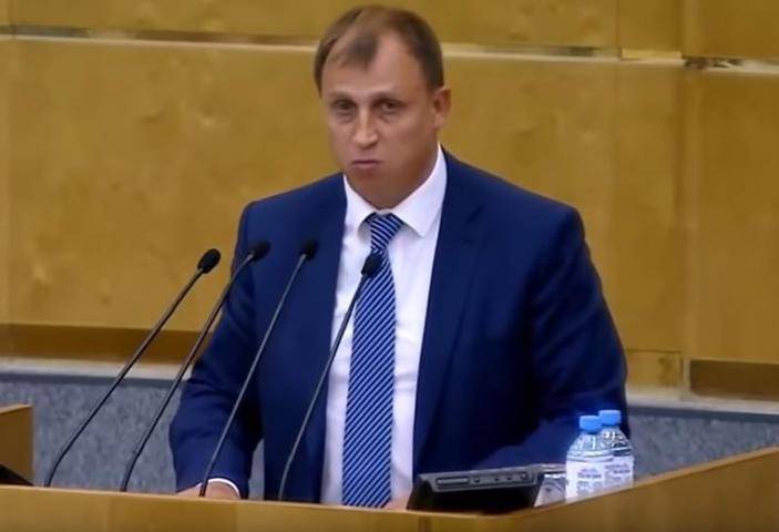 Депутат высказался против содержания в квартирах бойцовских собак
