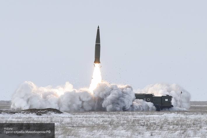 Под Астраханью осуществили пуск баллистической ракеты ОТРК «Искандер»