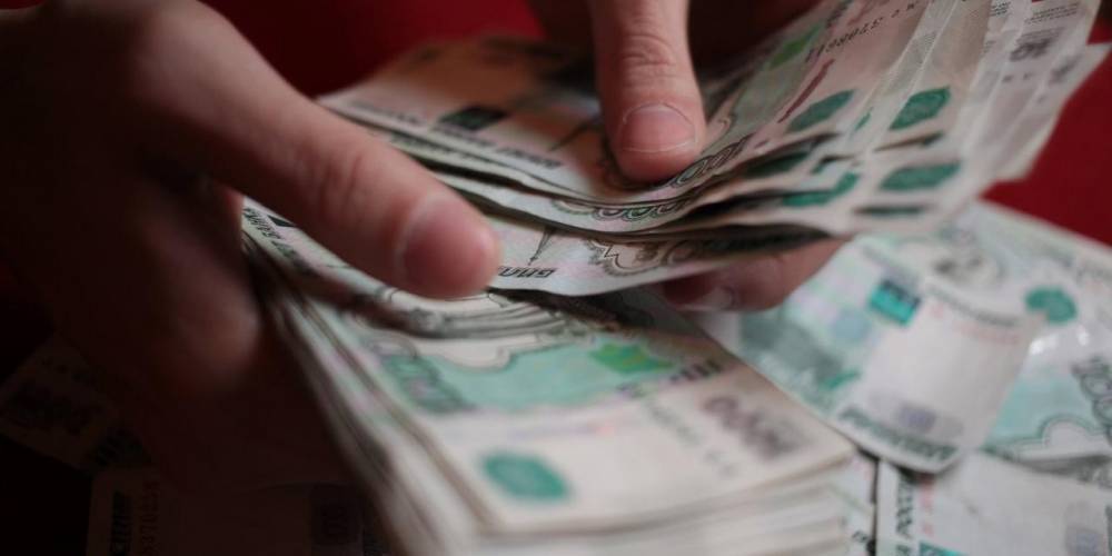 Россиянам могут позволить выкупать собственные долги у банков