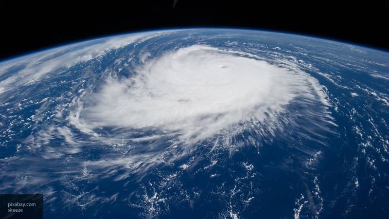 Надвигающийся на США ураган "Дориан" засняли из космоса