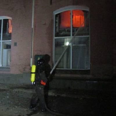 Один из пострадавших при пожаре в Бийске получил ожоги 90% тела