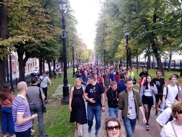 На акцию в Москве вышли 5 тысяч человек