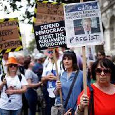 В Великобритании проходят демонстрации против приостановления работы парламента