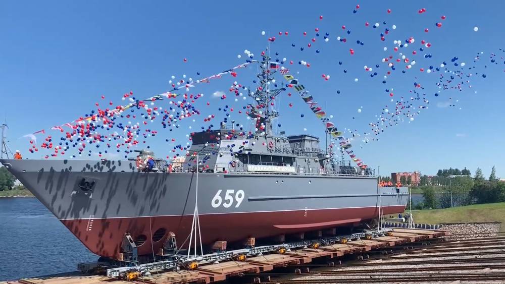Начались испытания нового корабля противоминной обороны «Владимир Емельянов»