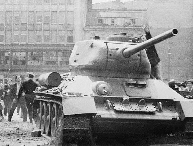 За что в ГДР расстреляли 40 советских солдат в 1953 году | Русская семерка