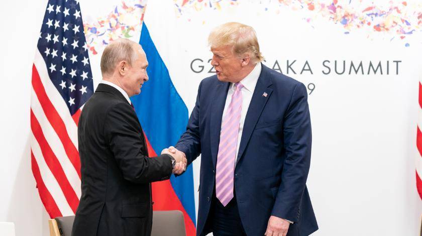 Трамп обсудил с Путиным смену посла в Москве