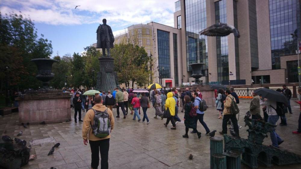 Сторонники провокаций не смогли собрать людей на незаконный митинг в Москве