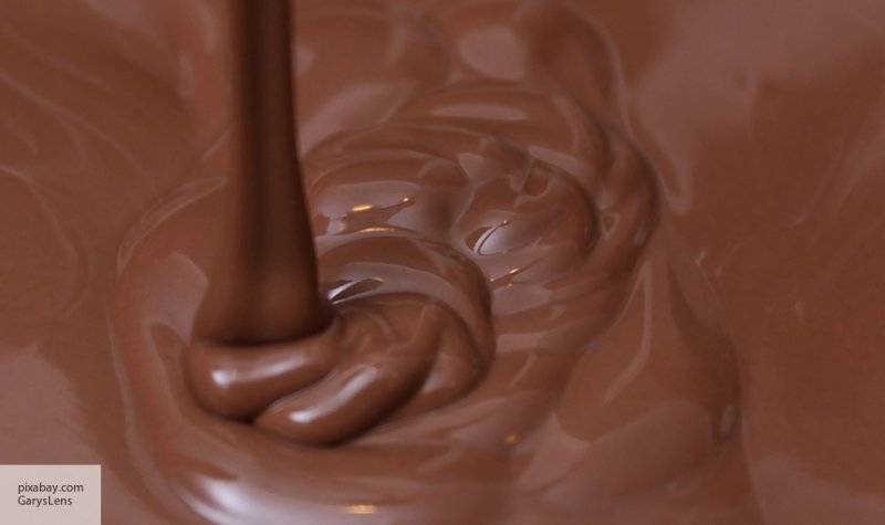 Ученые рассказали, что черный шоколад снижает риск депрессии
