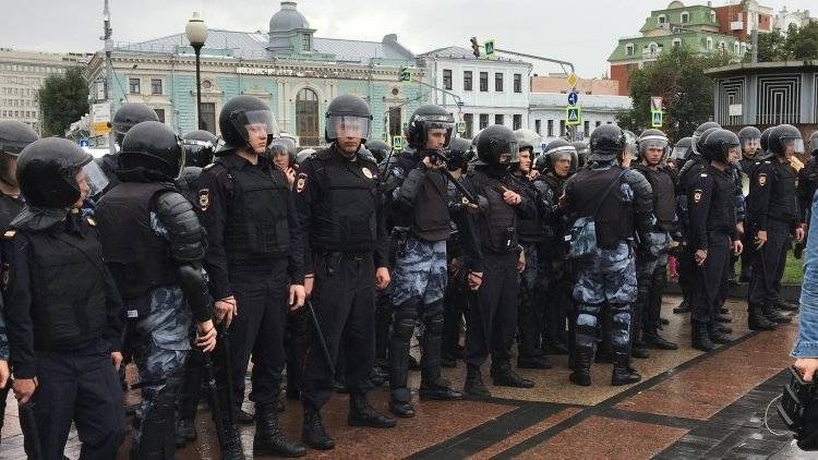 Гаспарян призвал покарать вооруженных участников незаконного митинга в Москве