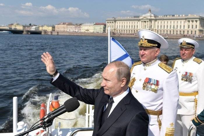National Interest высоко оценил военный парад в Петербурге