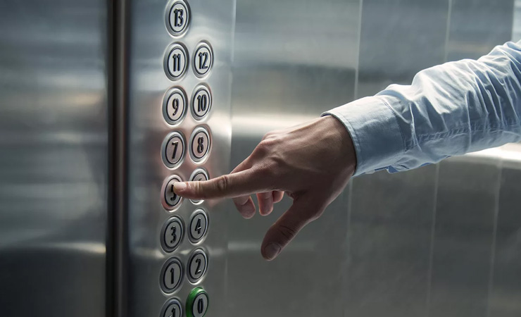 На Гомельщине в 2019 году должны заменить 330 лифтов. Пока заменили только 119