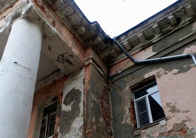 Рязанская поликлиника, о которой рассказал Ходорковский, остается в полуразрушенном состоянии