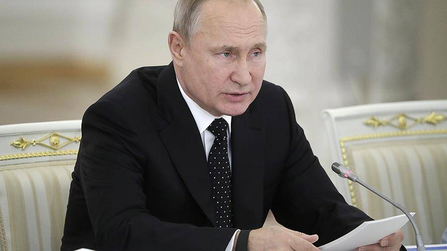 Путин подписал закон о снижении штрафов для РЖД за просрочку доставки грузов