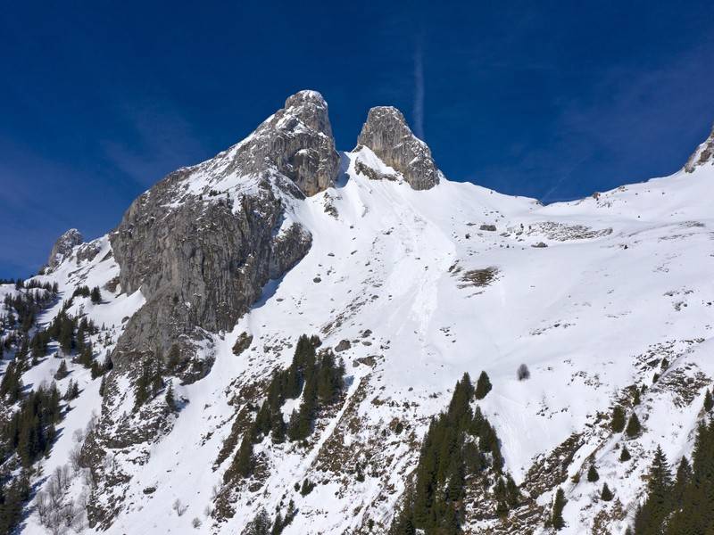 Иностранные туристы погибли в горах Швейцарии