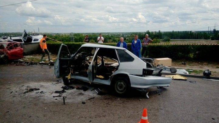 Двое погибли и шестеро пострадали в ДТП под Волгоградом – РИА «7 новостей»