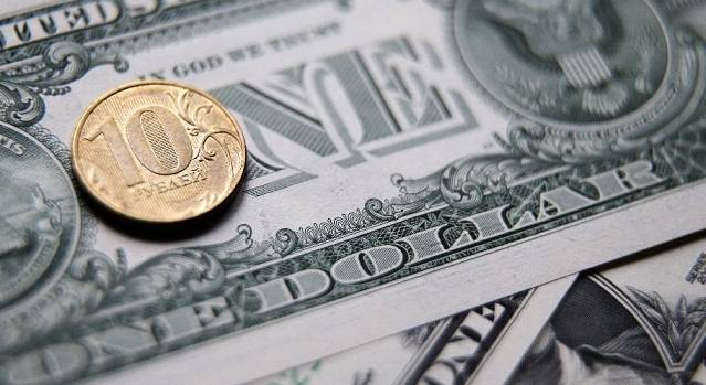 Курс доллара: рубль пойдет на разворот
