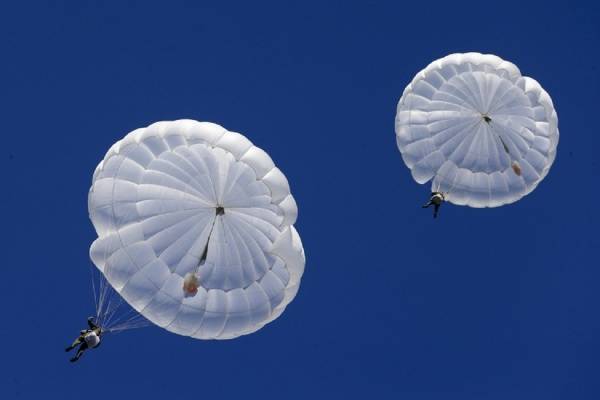 В России завершены испытания парашюта «Шанс» для спасения людей — Технологии, Новости России