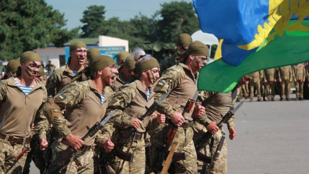 Десантнику на Украине перерезали горло из-за спора о праздновании Дня ВДВ