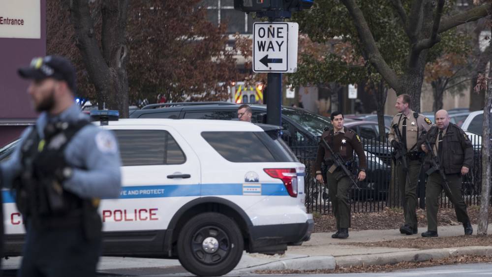 В США продолжаются расстрелы: В Чикаго убиты три человека